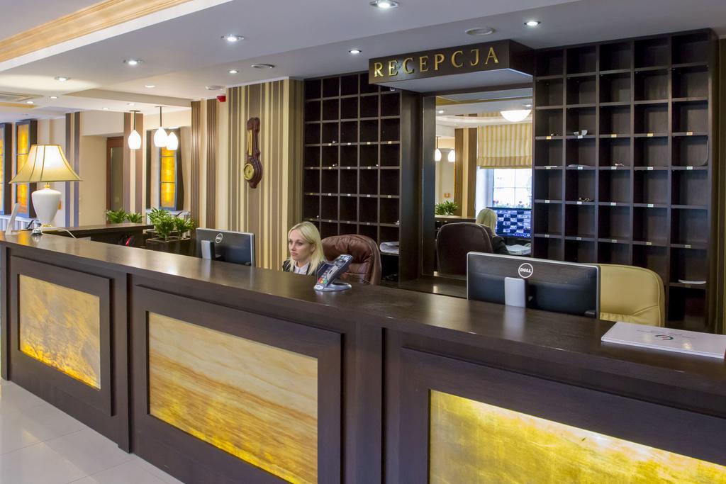 Hotel Morze Ustka Exterior photo