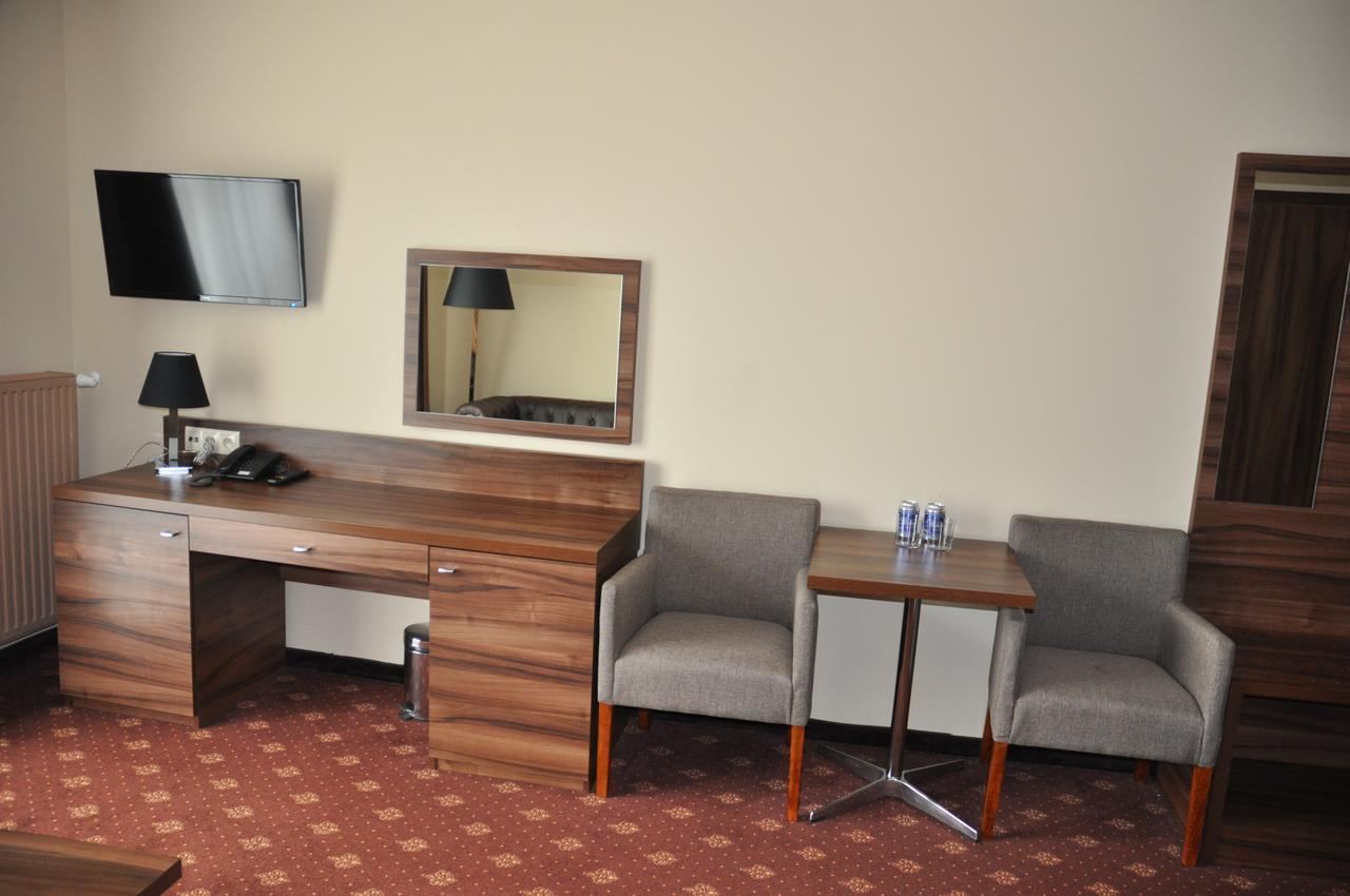 Hotel Morze Ustka Exterior photo